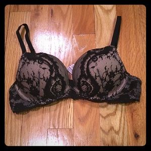 Victoria’s Secret Dream Angels Black Lace Bra